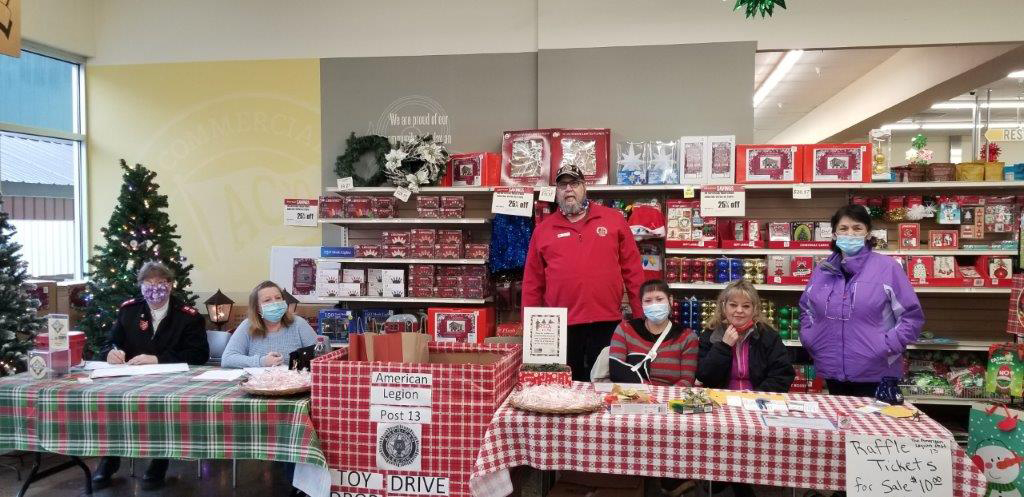 Sitka Picture with Store manager.jpg (379 KB)